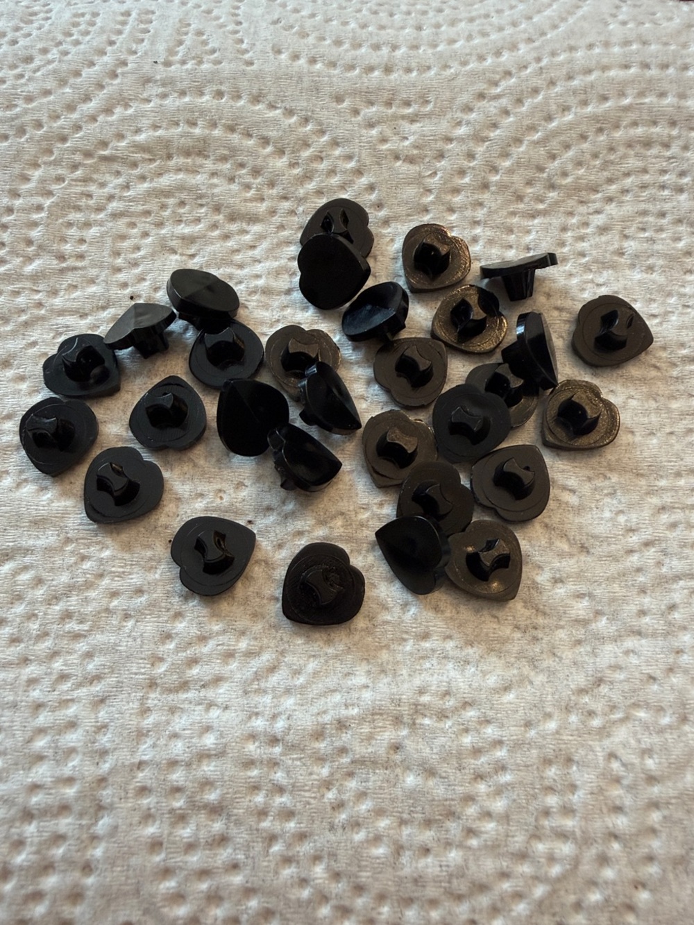 Loose Black Enamel Jacket Back Buttons - Heart Shape